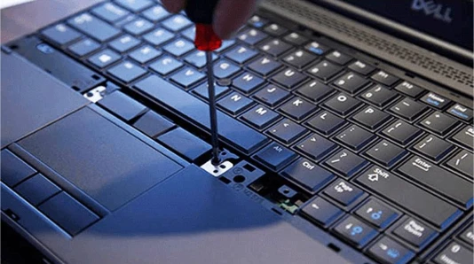 Tại sao bạn cần thay bàn phím laptop kịp thời?